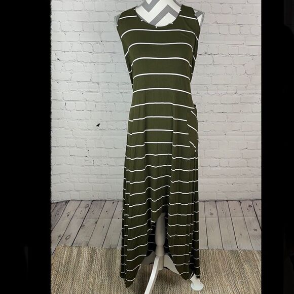 Michael Stars Dresses & Skirts - Michael Stars High Olive and White Striped Low Maxi Size Large